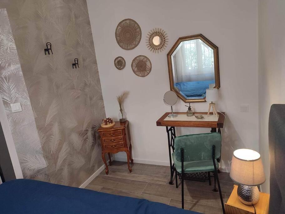 Appartement Cosy Au Pied Des Halles,Le Rossini Narbona Esterno foto